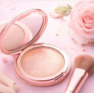 owder highlighter compact makeup product for glowing skin
